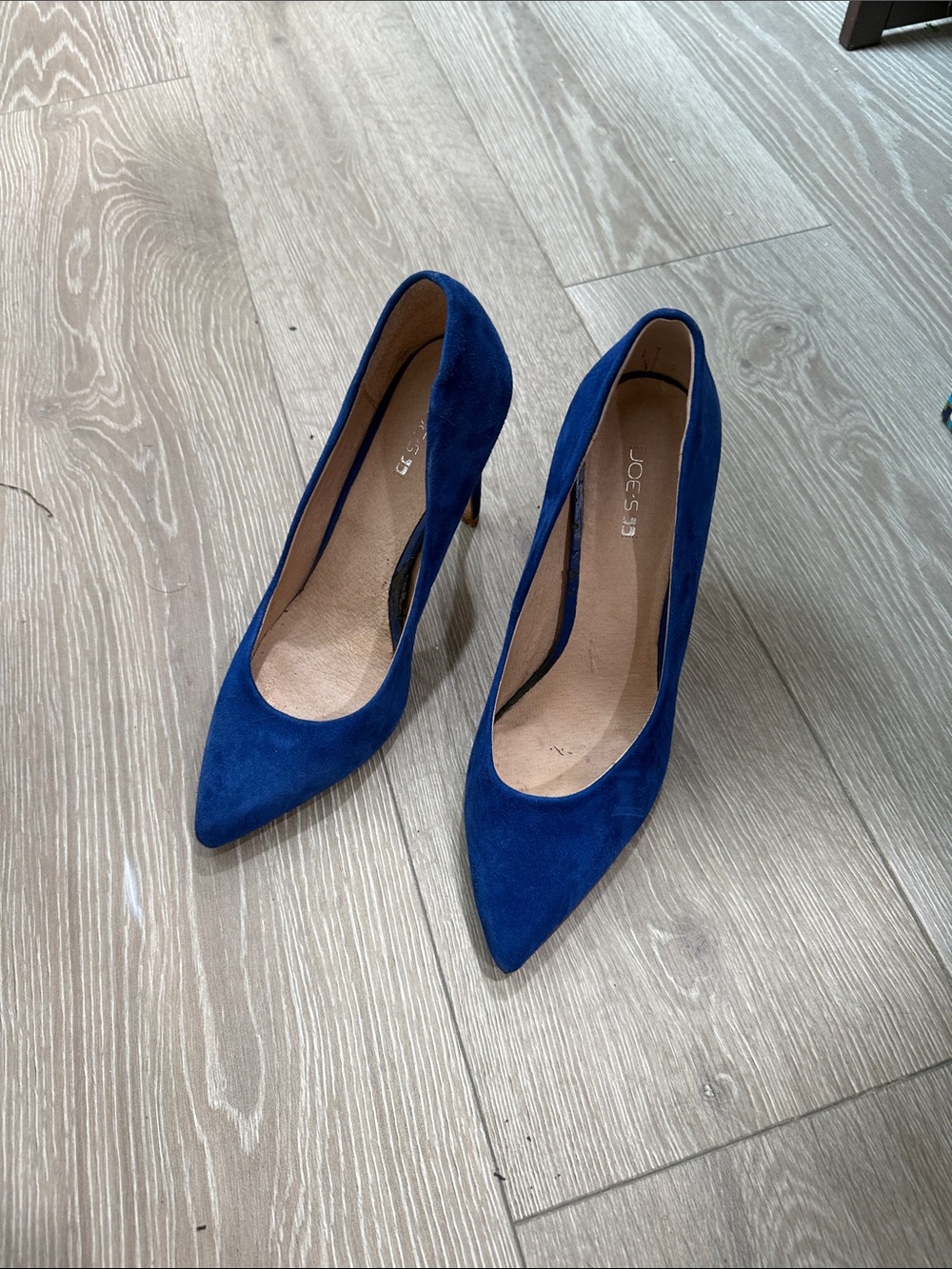 Joe's Jeans Cobalt Pointed Toe Suede Pumps